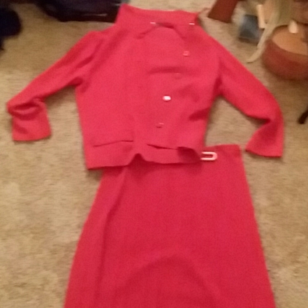 nice thick quality jacket with skirt